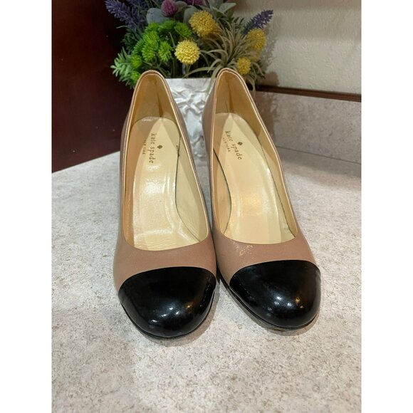 Kate Spade New York Leather Wedge Cap Toe Heels Beige & Black Womens Size 7.5 - Picture 3 of 8